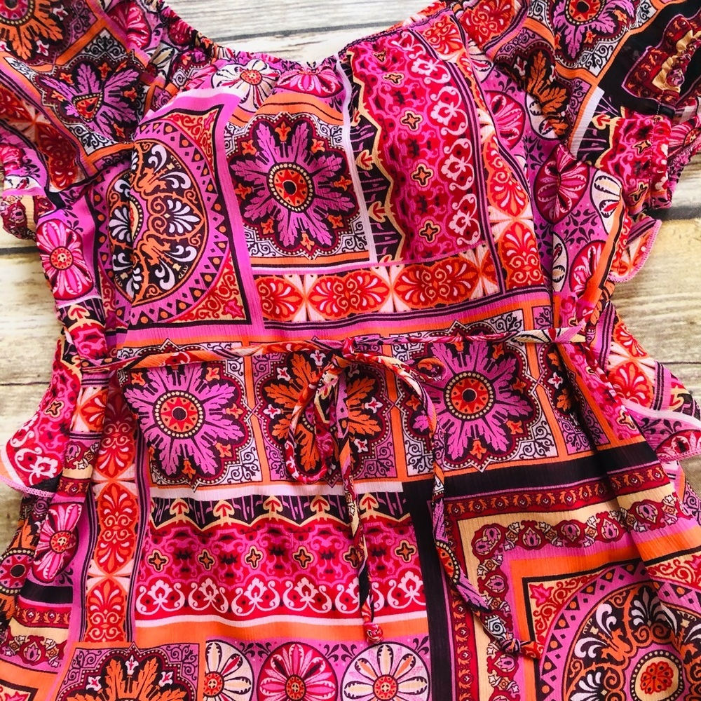 39. Girls gorgeous blouse! Size 7 - Picture 4 of 5